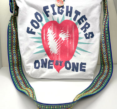 #0000 - Foo Fighters Messenger Bag