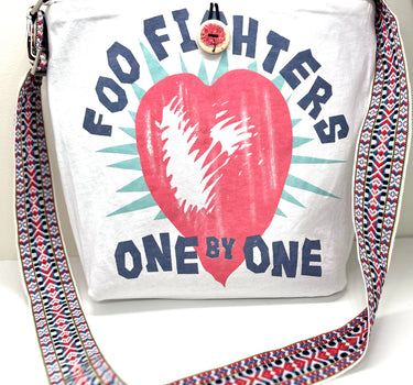 #0005 - Foo Fighters Messenger Bag