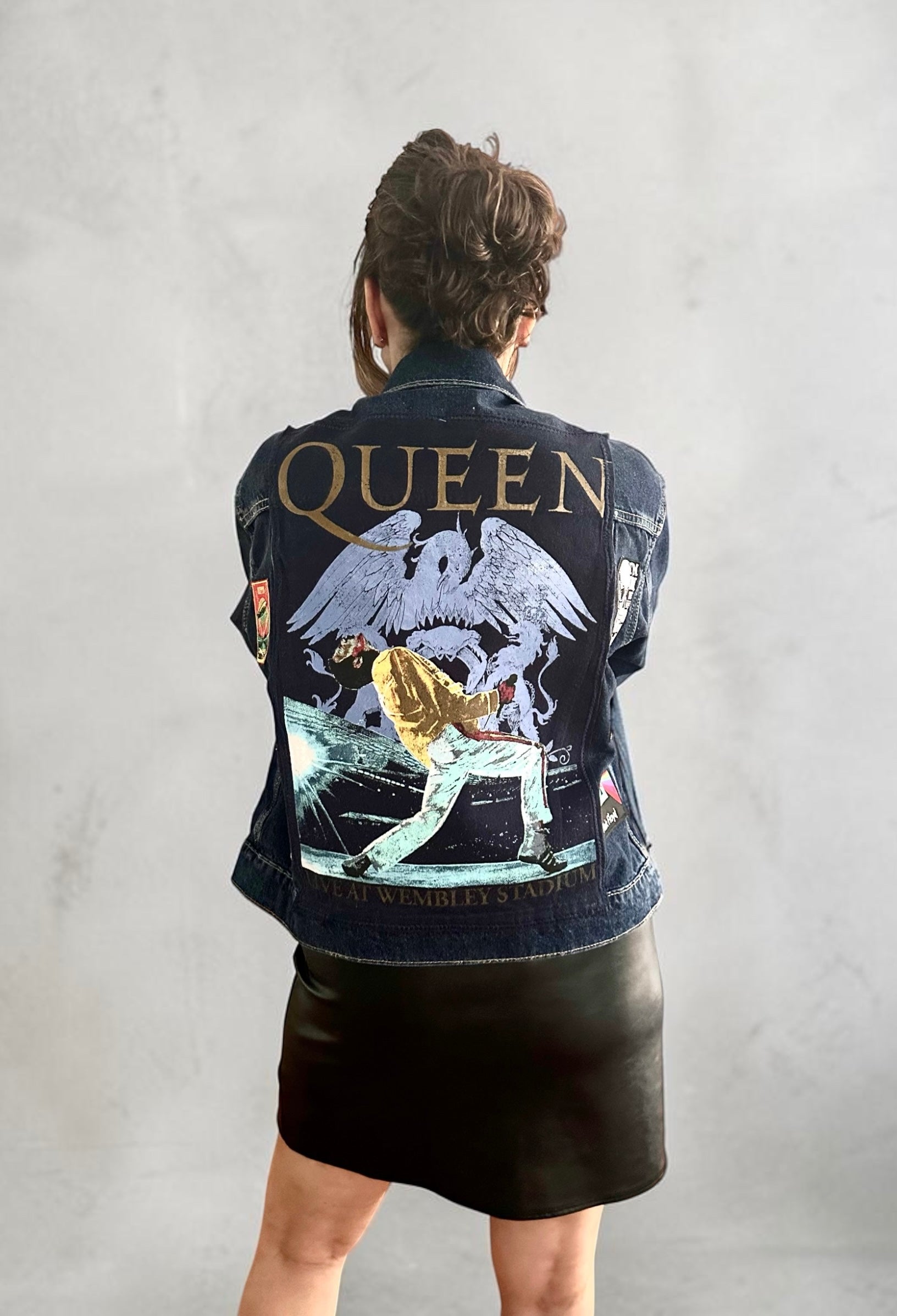 00006 - The Queen Jacket: Upcycled and Customized – Switch Purse